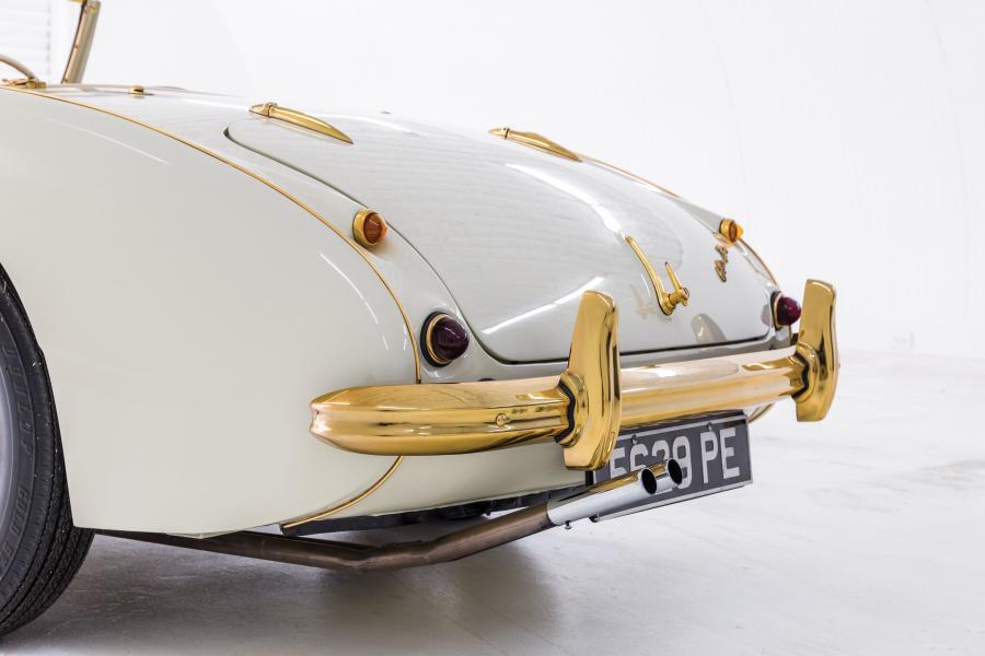 Детали экстерьера Austin-Healey 100-6 Goldie (BN6/2260) 1958 года  (фото 7 из 20)